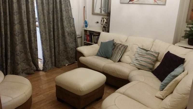 Room Prince Leopold Street in Cardiff