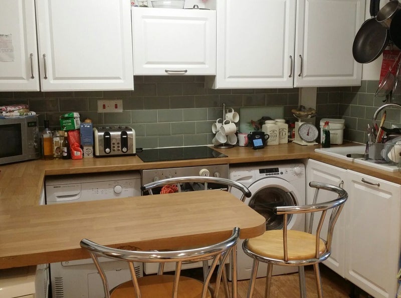 Room Prince Leopold Street in Cardiff