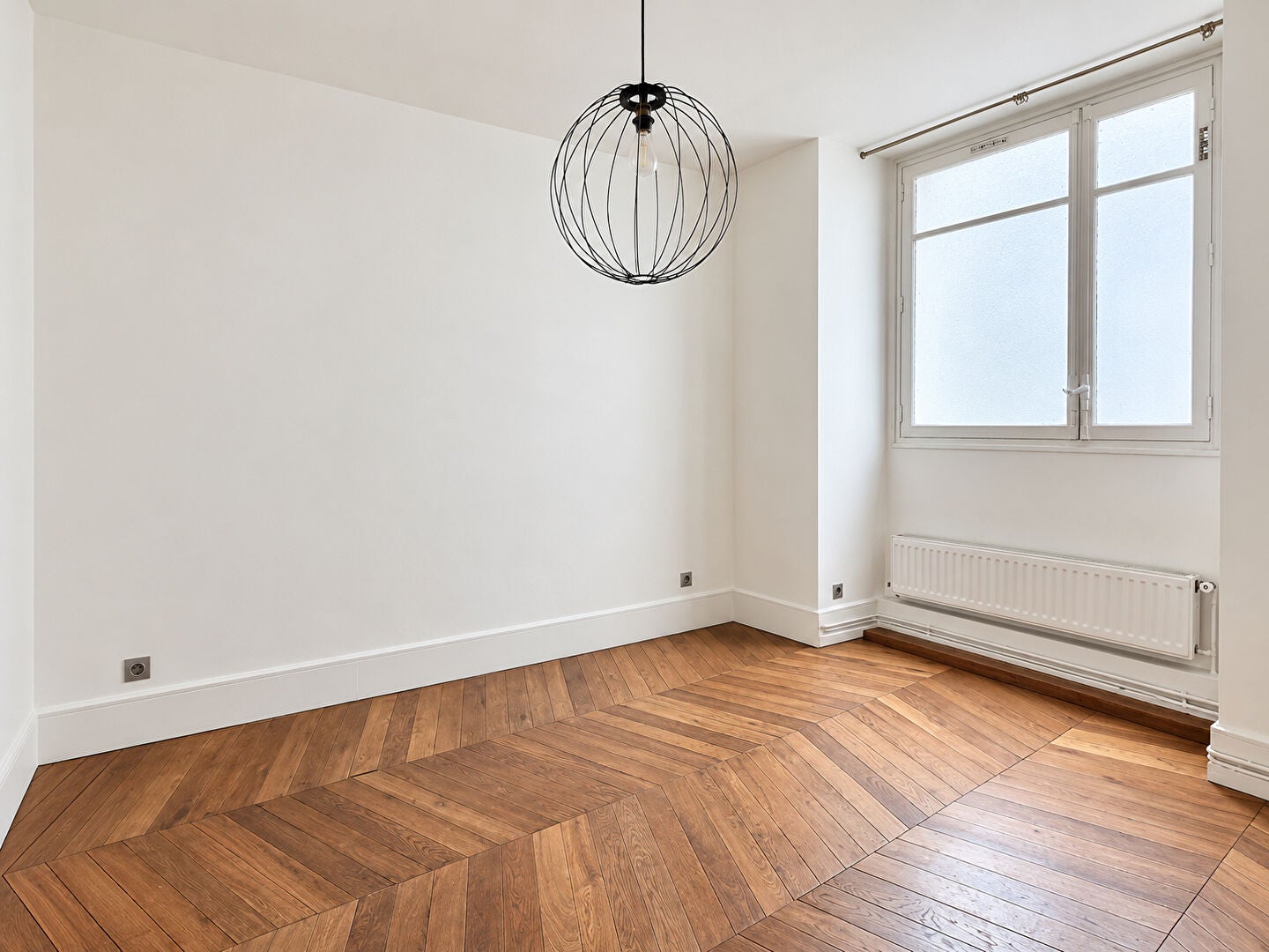 Flat Rue de Beaune in Paris