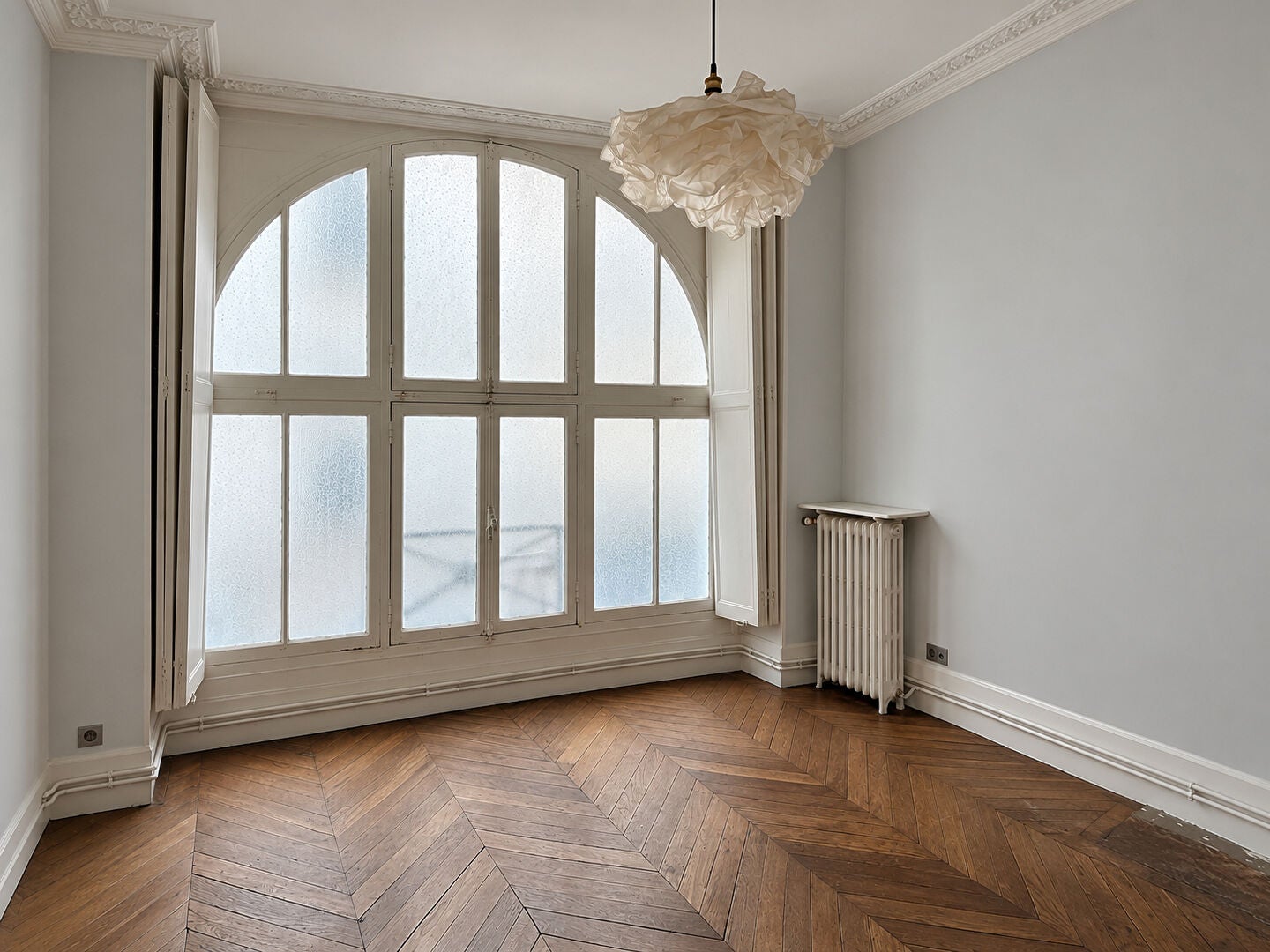 Flat Rue de Beaune in Paris