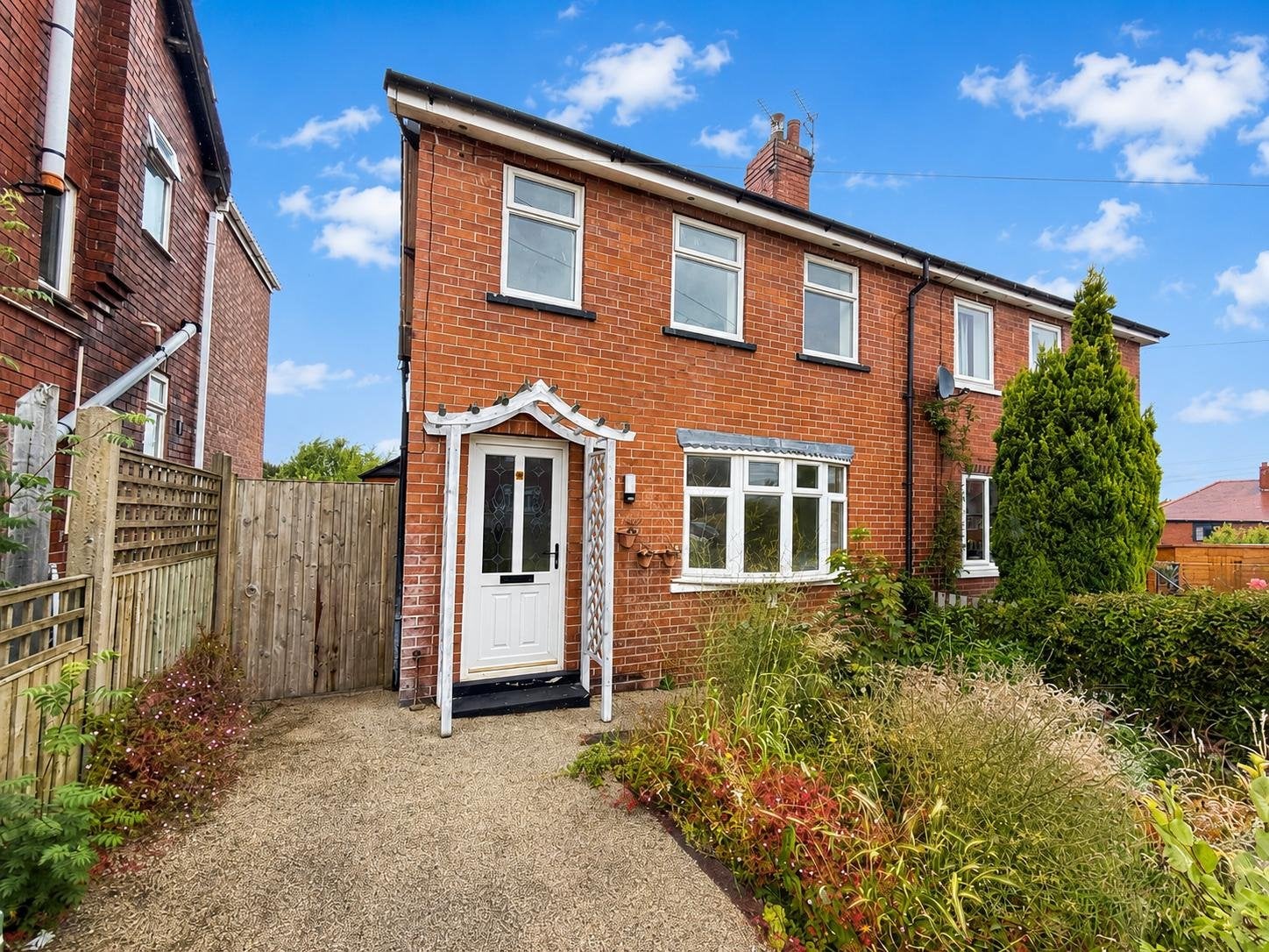 House Ridge Crescent in Wakefield