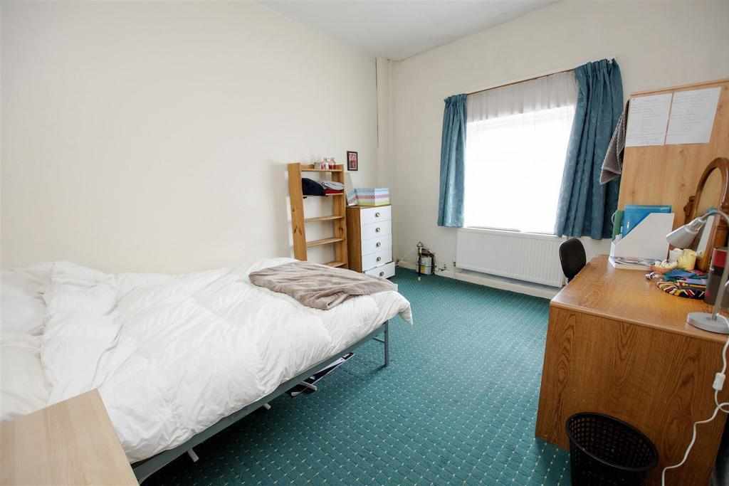 Flat Dawlish Road in Birmingham