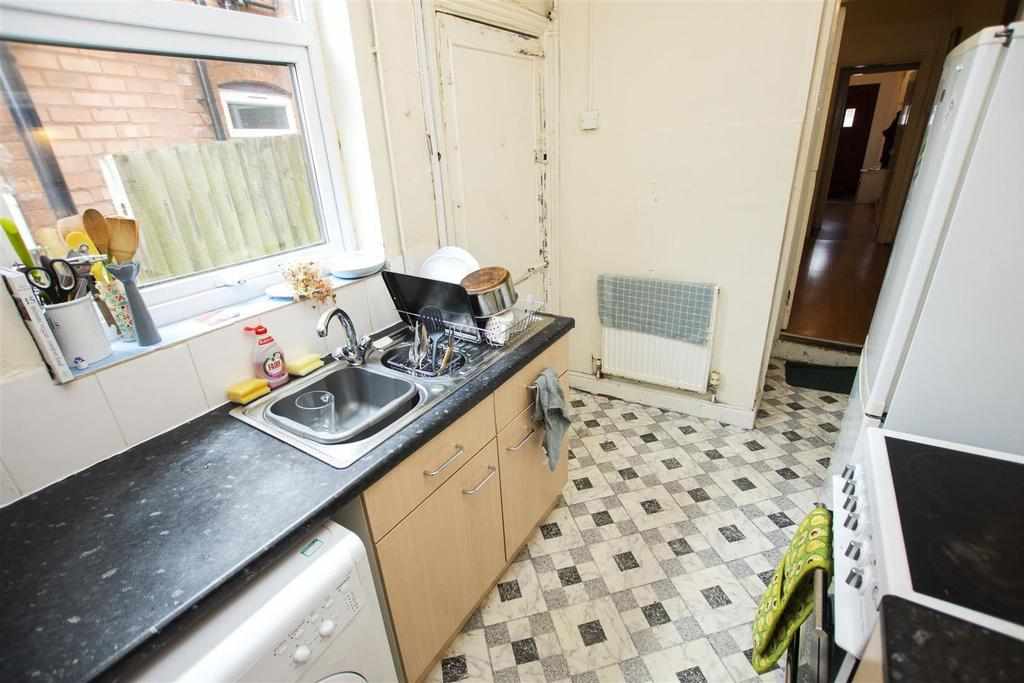 Flat Dawlish Road in Birmingham