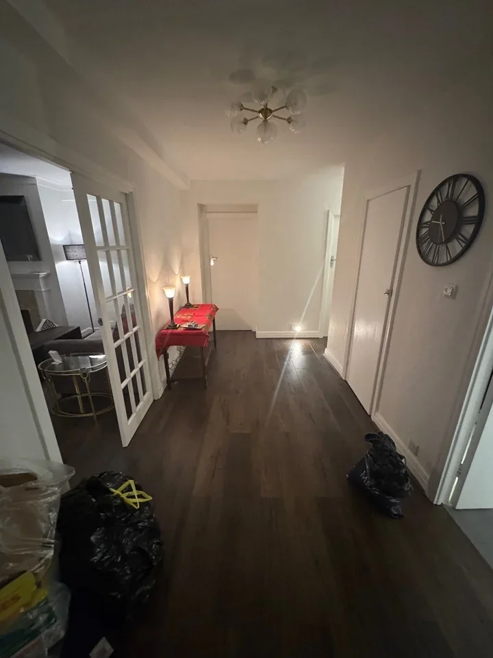 Flat Helena Road in Greater London