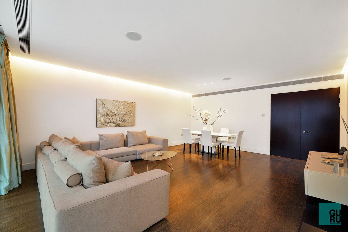 Flat Knightsbridge in Greater London