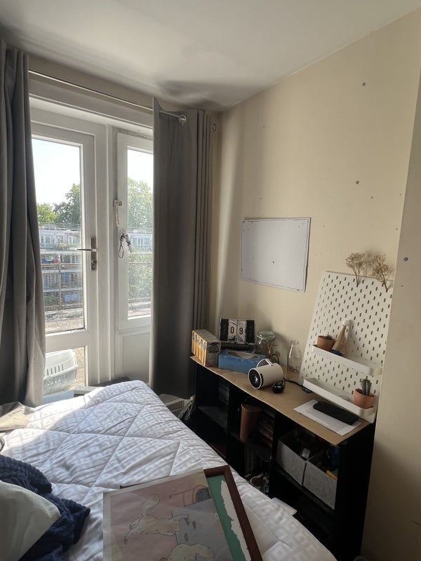 Room Allcroft Road in Greater London