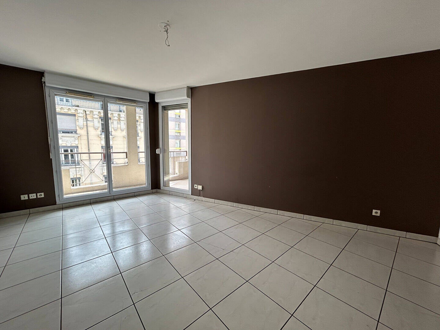 Flat Cours Émile Zola in Villeurbanne