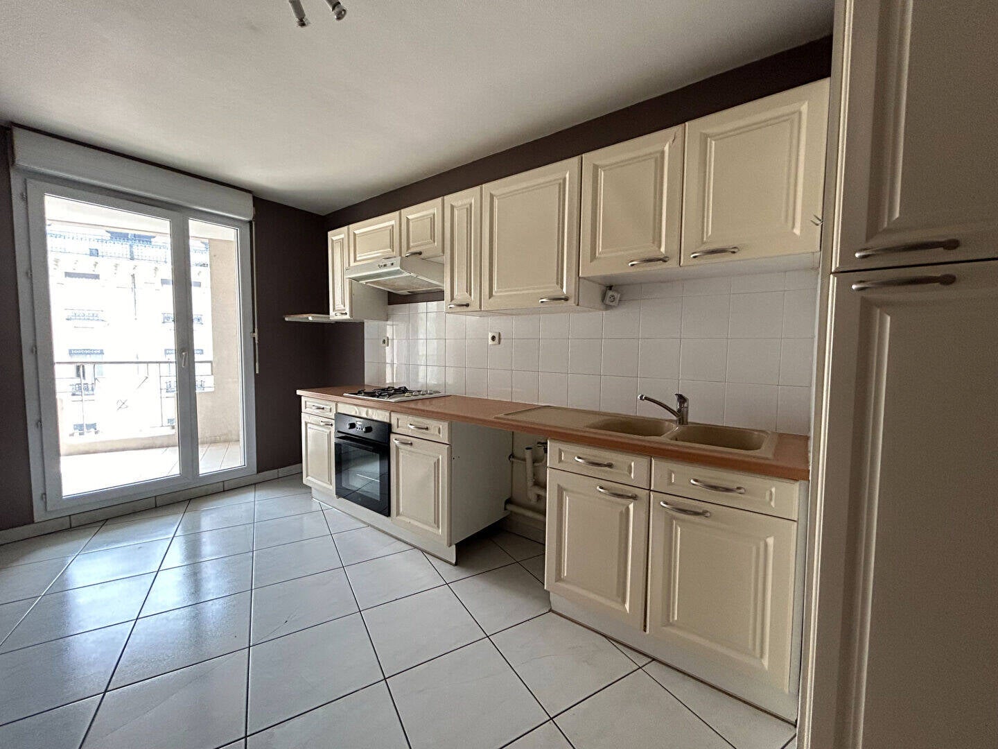Flat Cours Émile Zola in Villeurbanne