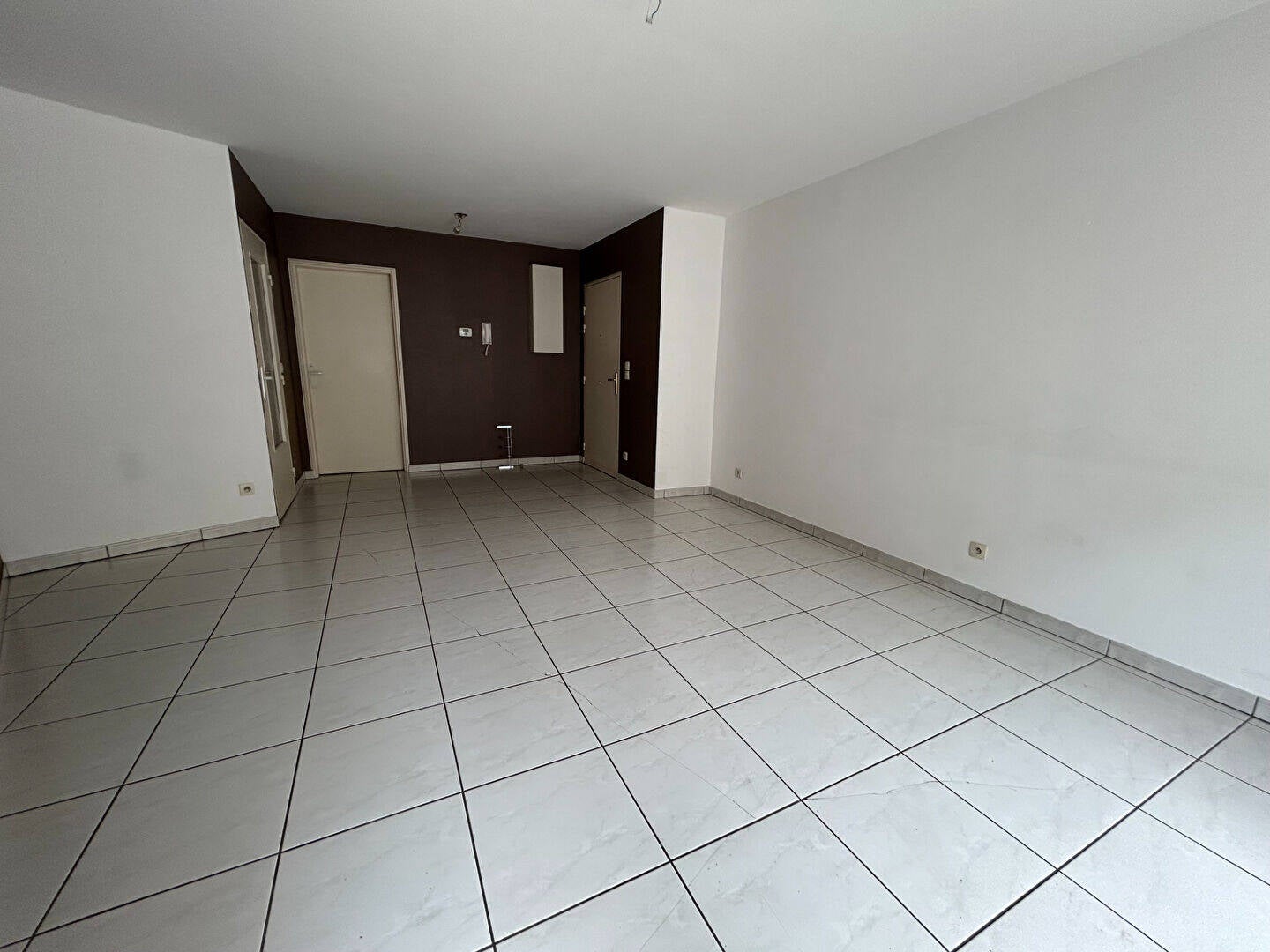 Flat Cours Émile Zola in Villeurbanne