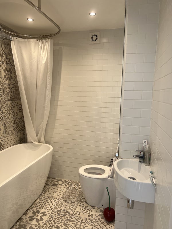 Room Lansdowne Place in Greater London