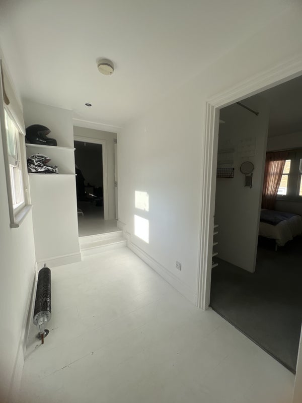 Room Lansdowne Place in Greater London