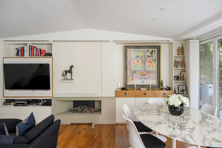 Flat Cadogan Lane in Greater London