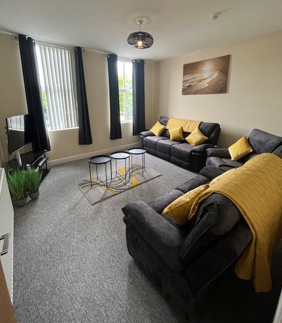 Room Greenbank Road in Liverpool