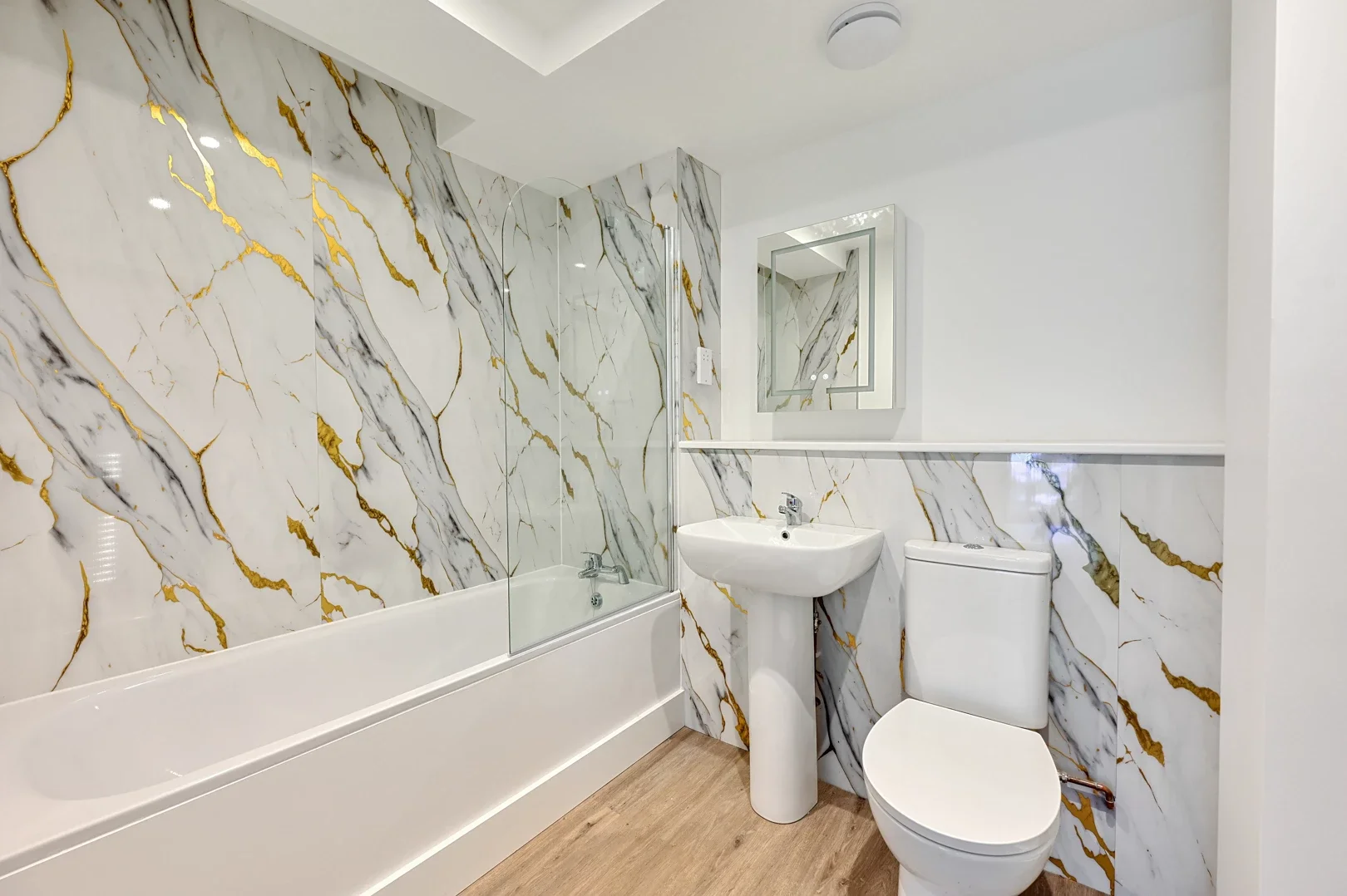 Flat Lynchford Road in Rushmoor