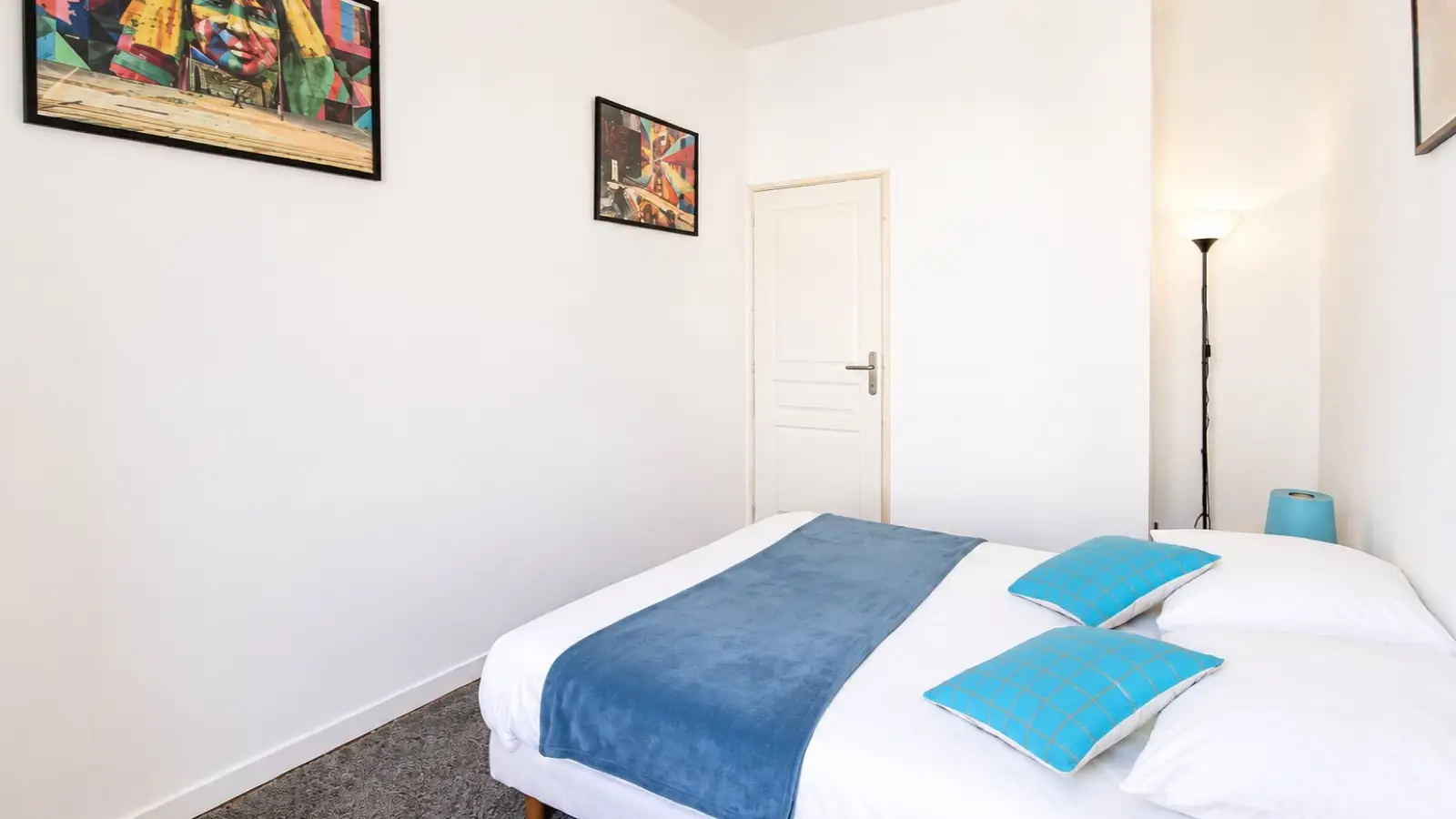 Room Rue Vital Carles in Bordeaux