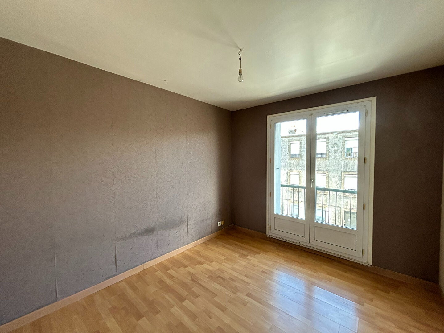 Flat Rue Robespierre in Brest
