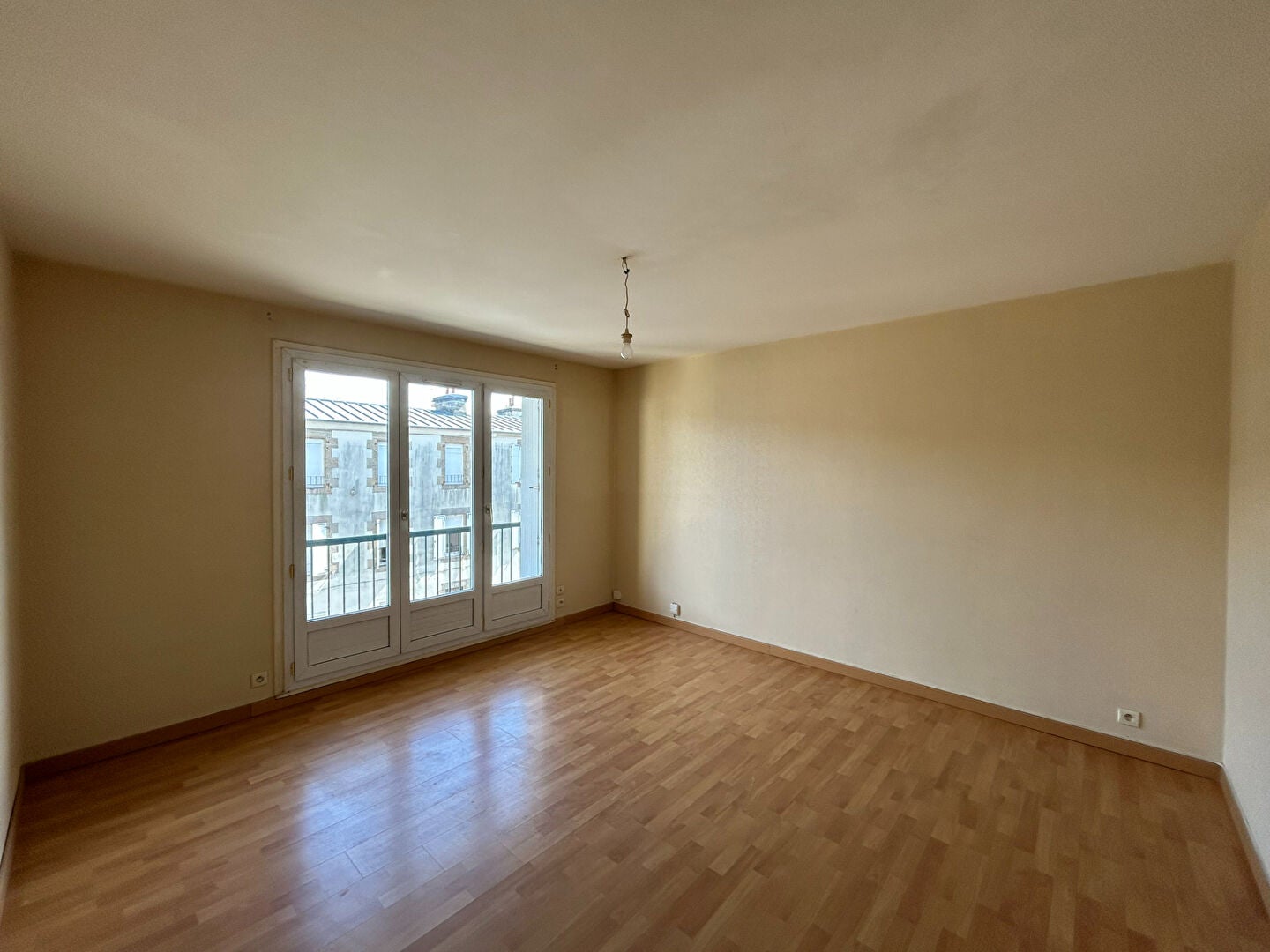 Flat Rue Robespierre in Brest