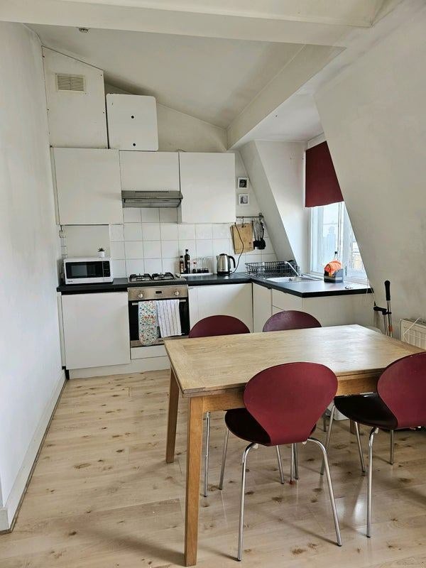 Flat Craven Road in City of Westminster