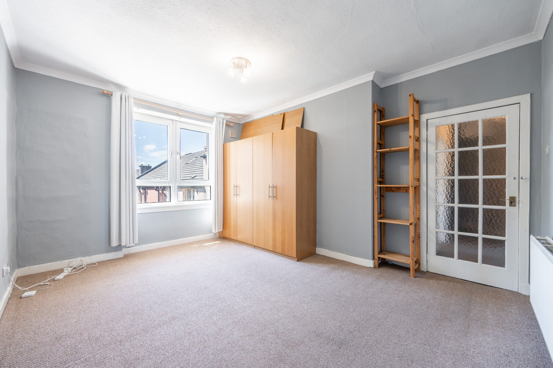 Flat Larchfield Place in Glasgow
