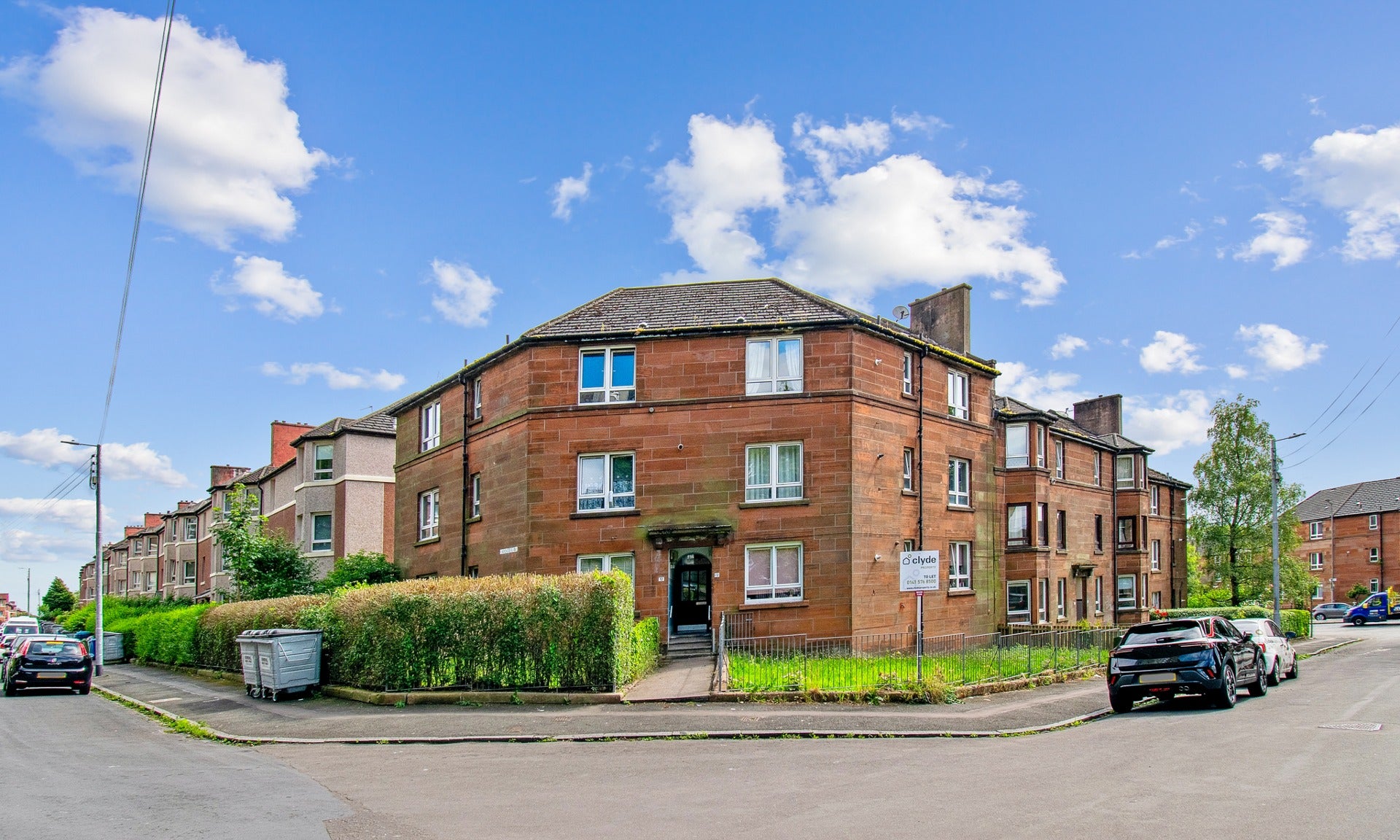 Flat Larchfield Place in Glasgow