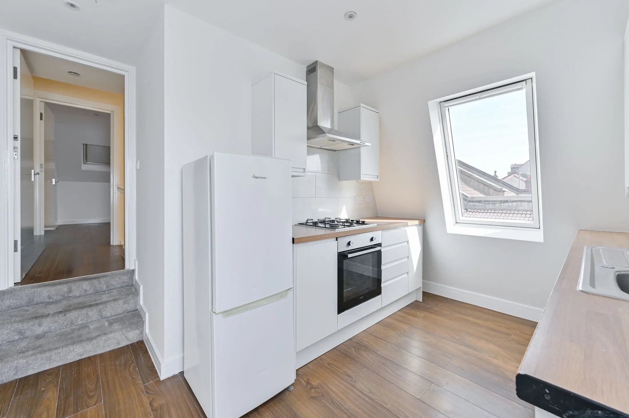 Flat Upper Tooting Road in Greater London
