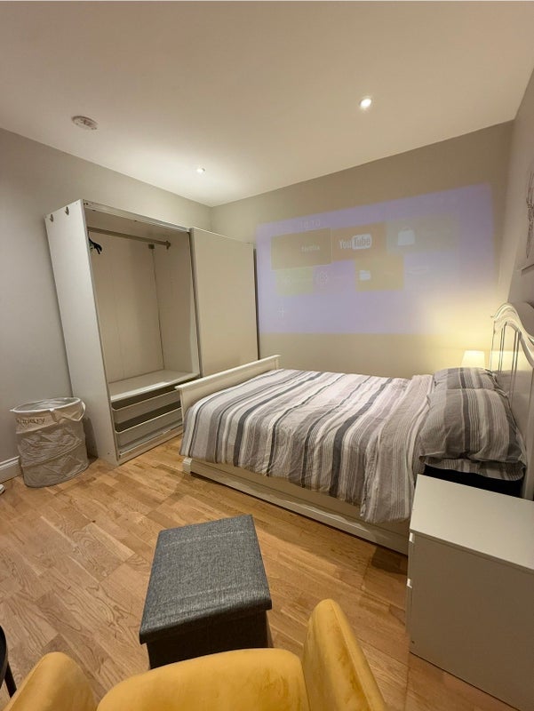 Room Franciscan Road in Greater London