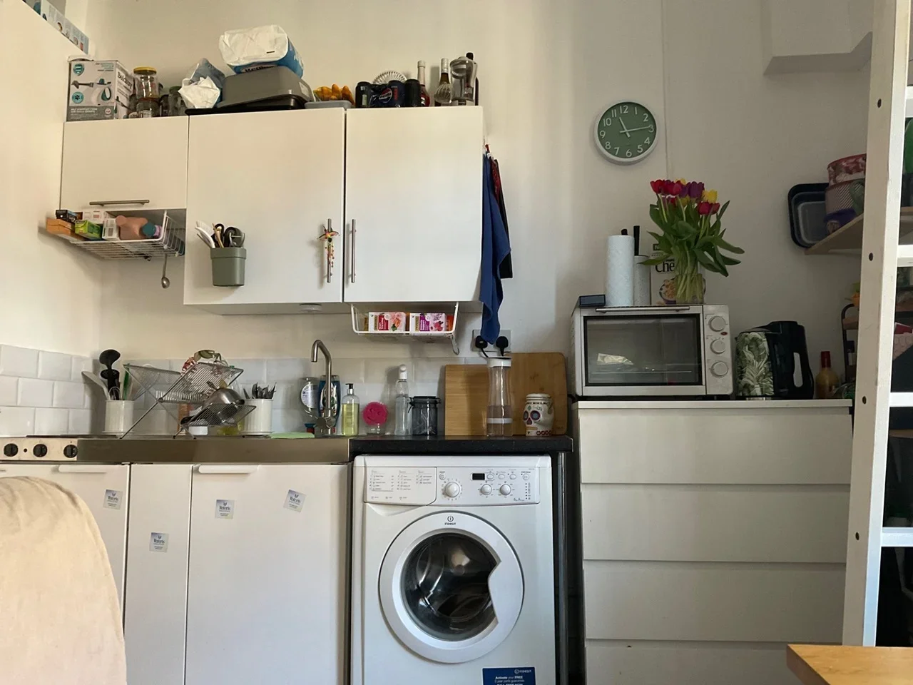 Flat Ormeley Road in Greater London