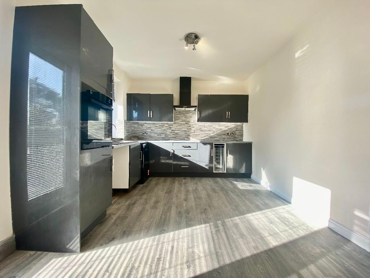 House Seagrave Crescent in Sheffield