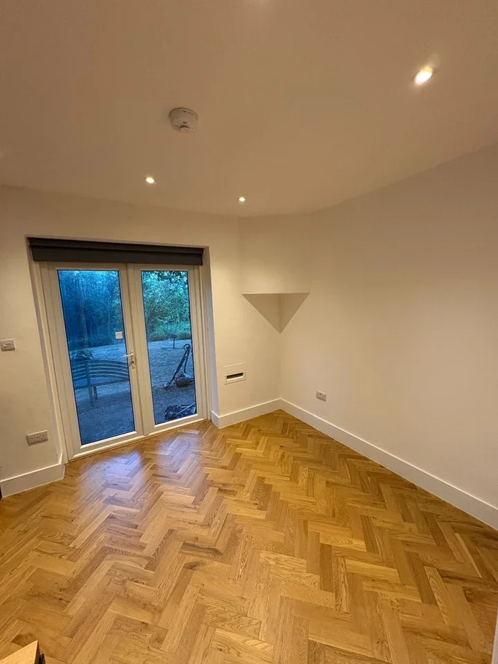 Flat Devonshire Road in Greater London
