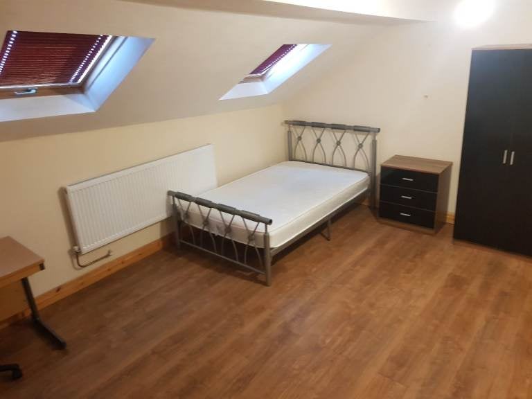 Room Lawrence Street in Padiham