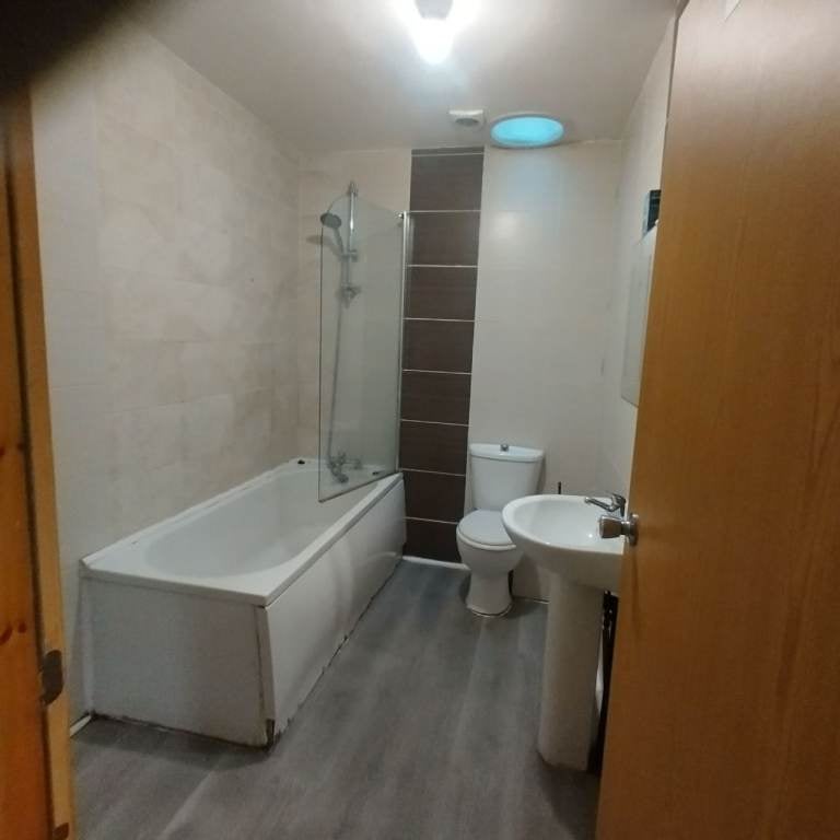 Room Lawrence Street in Padiham