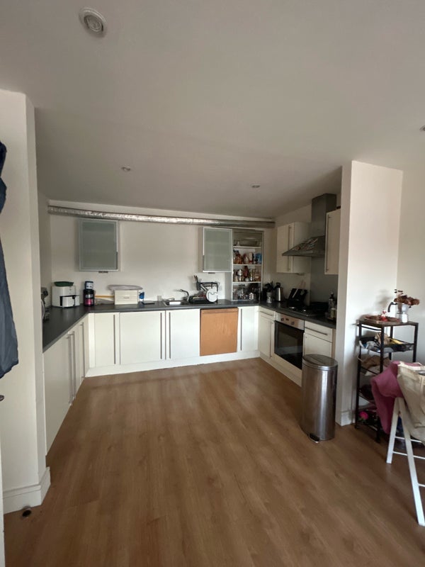 Room Upper Richmond Road in Greater London