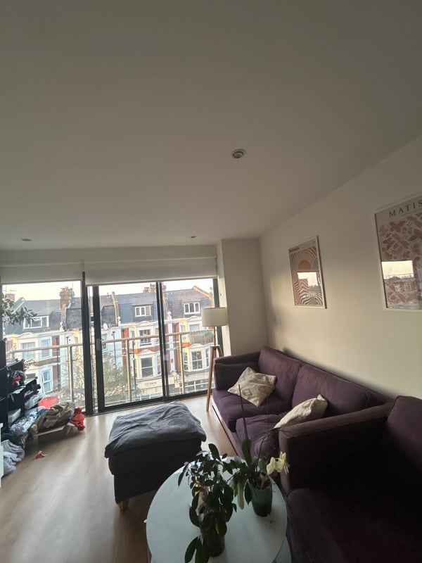 Room Upper Richmond Road in Greater London
