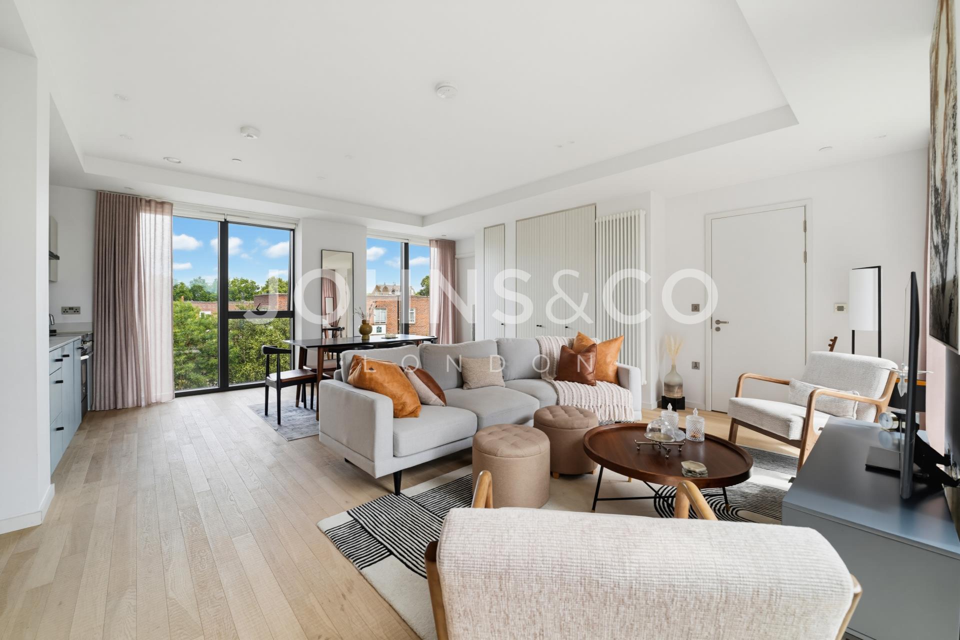 Flat Bradshaw Yard in Greater London
