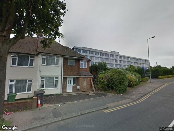 Flat Waller Avenue in Luton