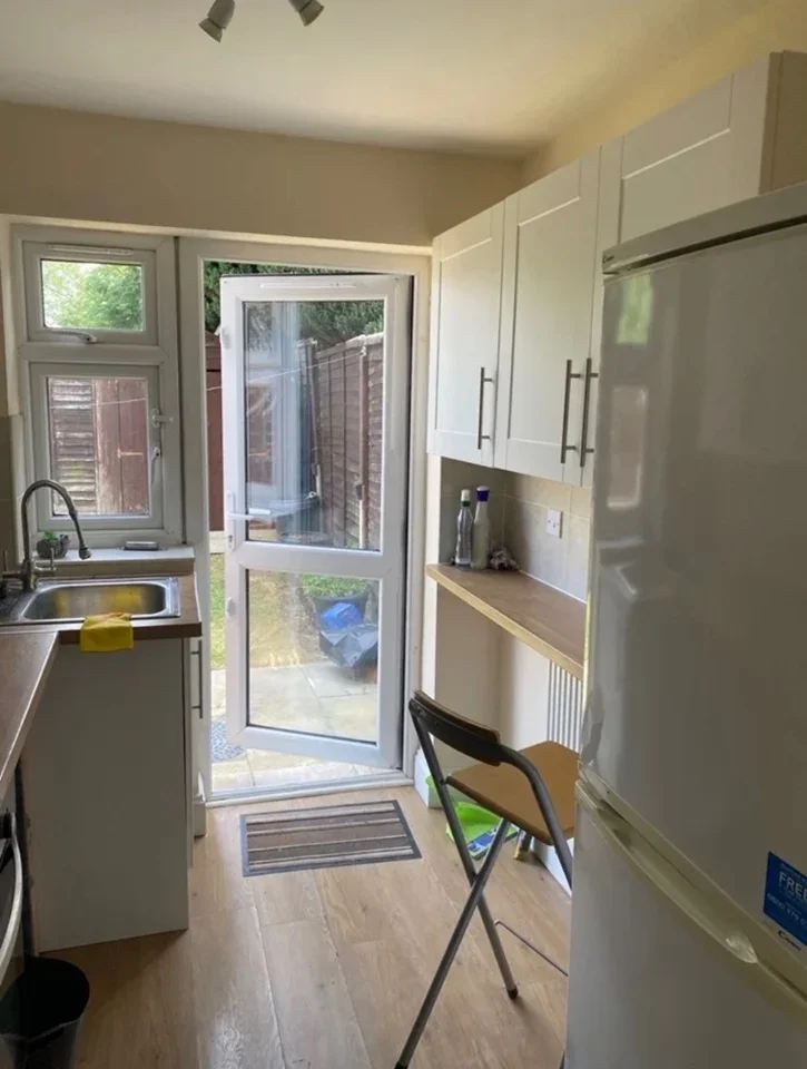 Flat Waller Avenue in Luton