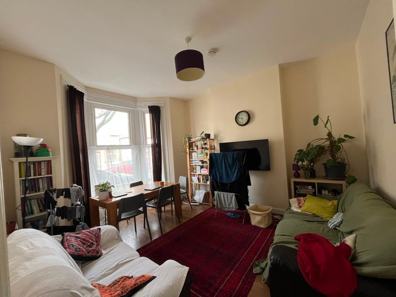 Room Wedmore Gardens in Greater London