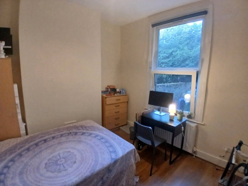 Room Wedmore Gardens in Greater London