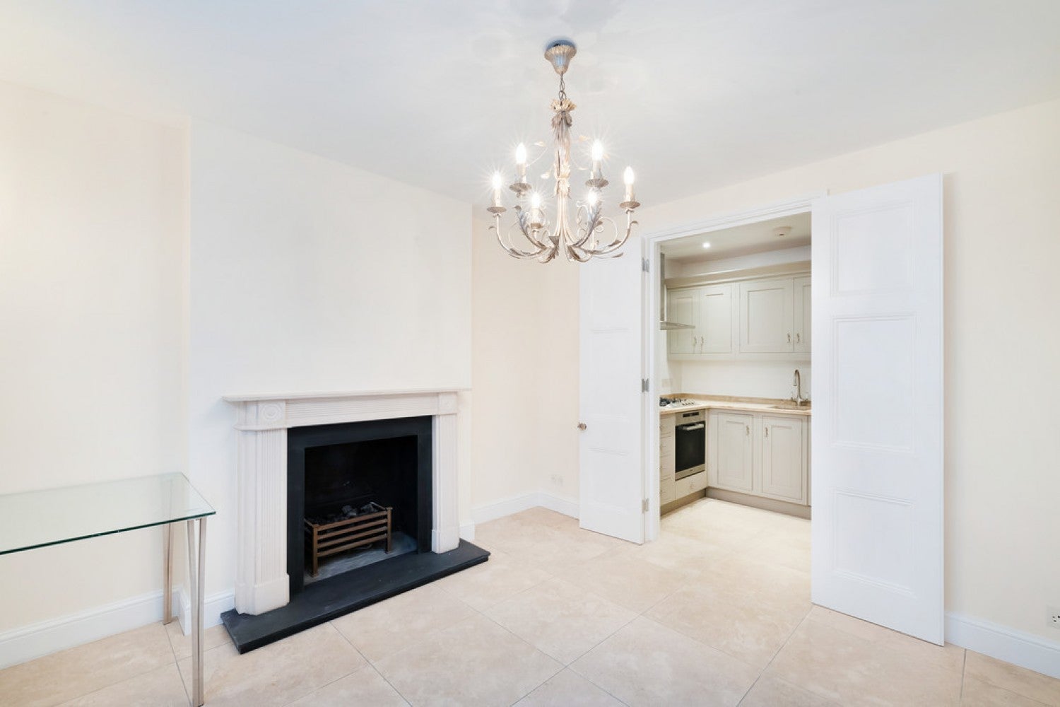 Flat Rawlings Street in Greater London