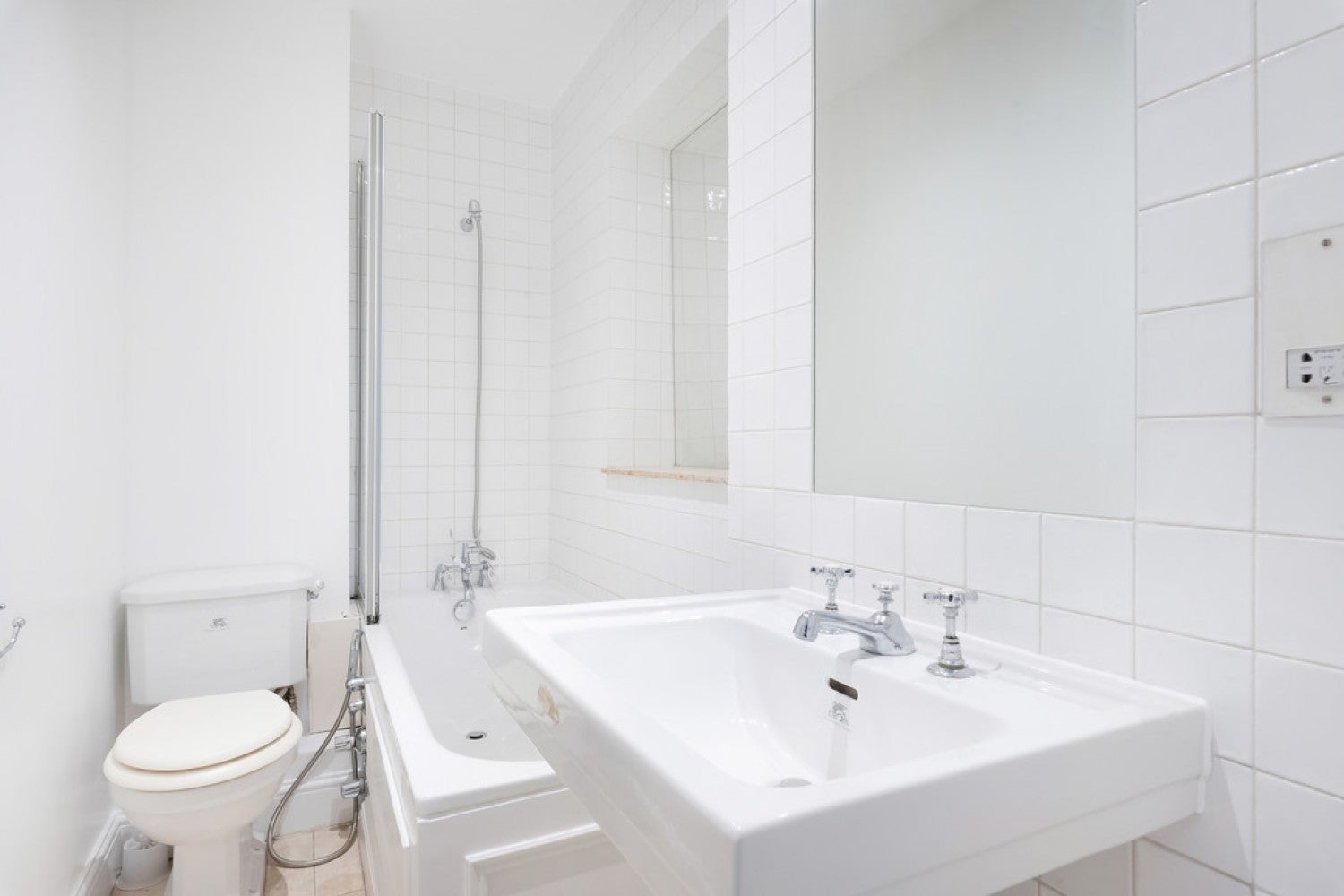 Flat Rawlings Street in Greater London
