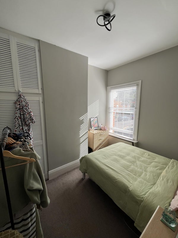 Room Tivoli Road in Greater London