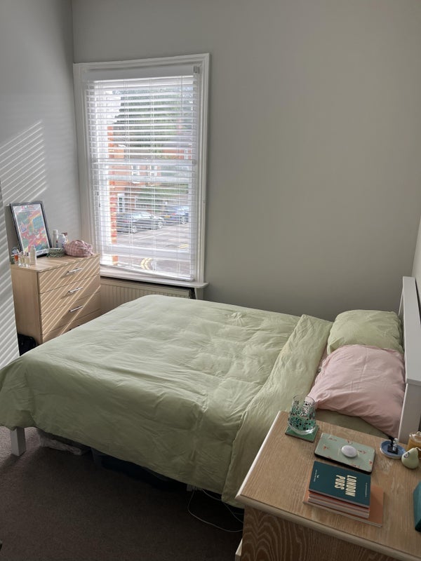 Room Tivoli Road in Greater London