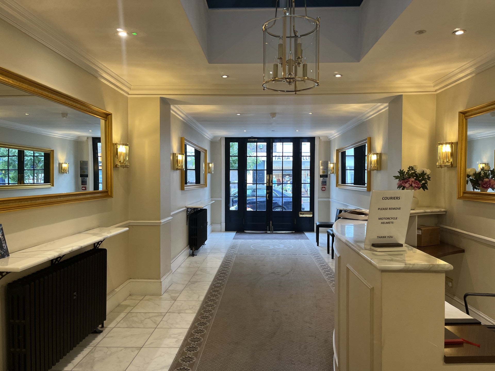 Flat Brompton Road in Greater London