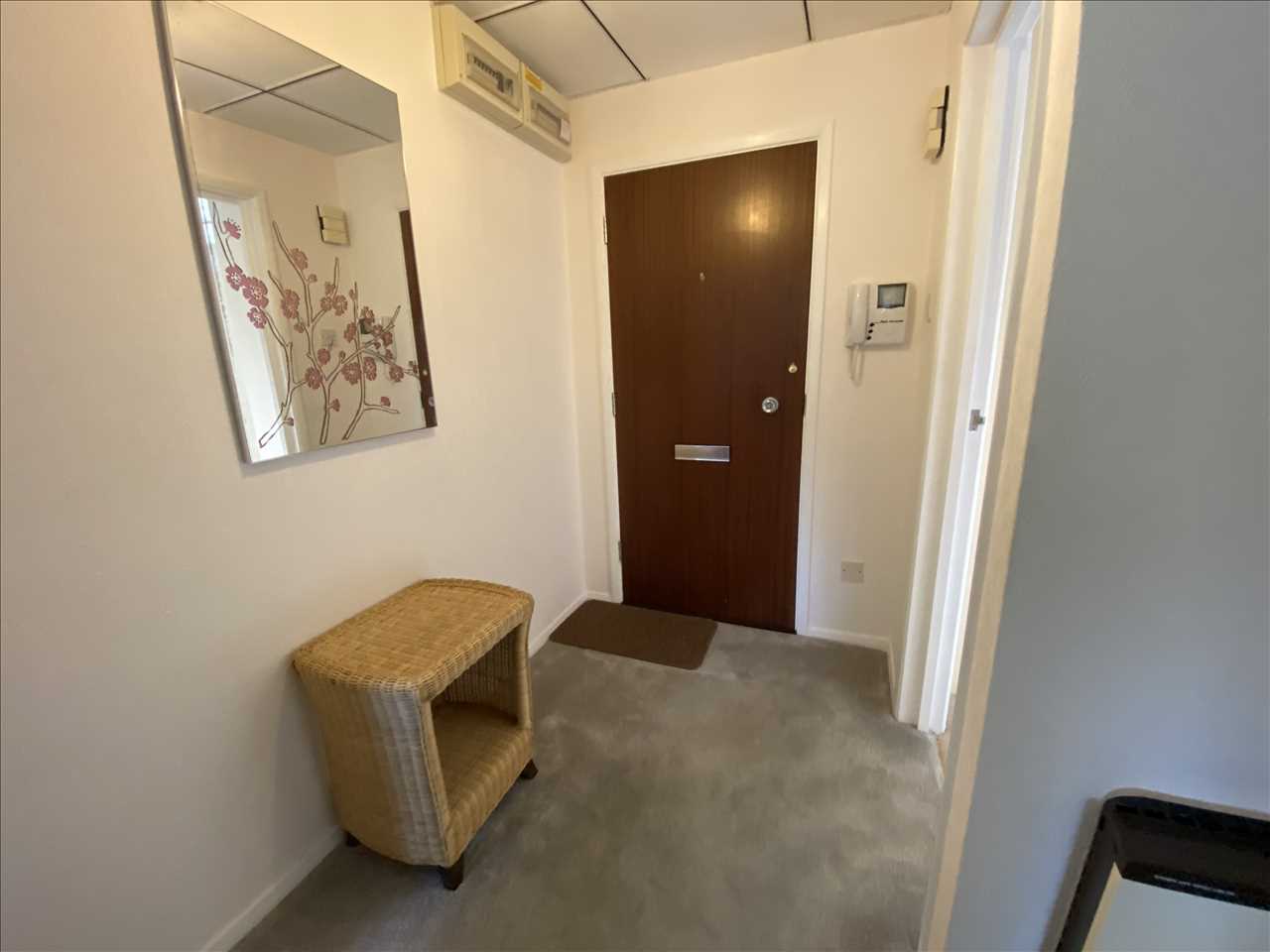 Flat Milton Court in Gravesham