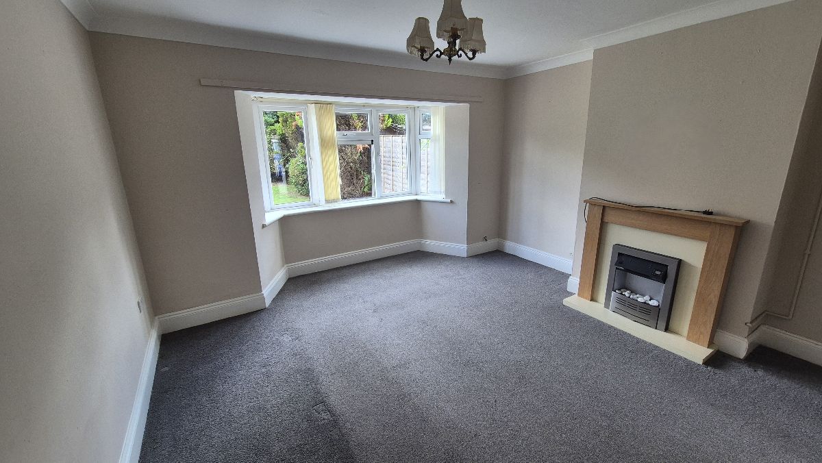 House Evesham Crescent in Bloxwich