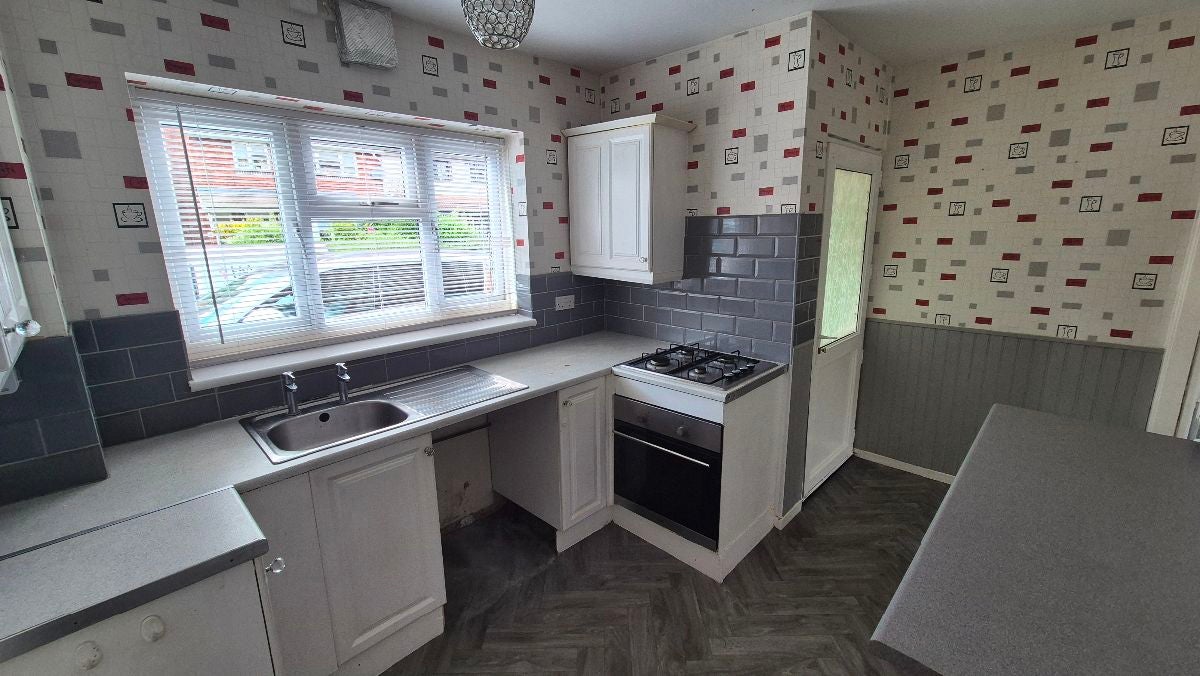 House Evesham Crescent in Bloxwich
