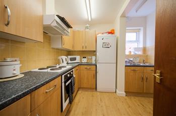 Flat Estcourt Avenue in Leeds