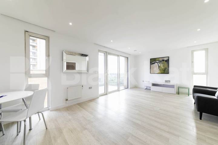 Flat Iverson Road in Greater London