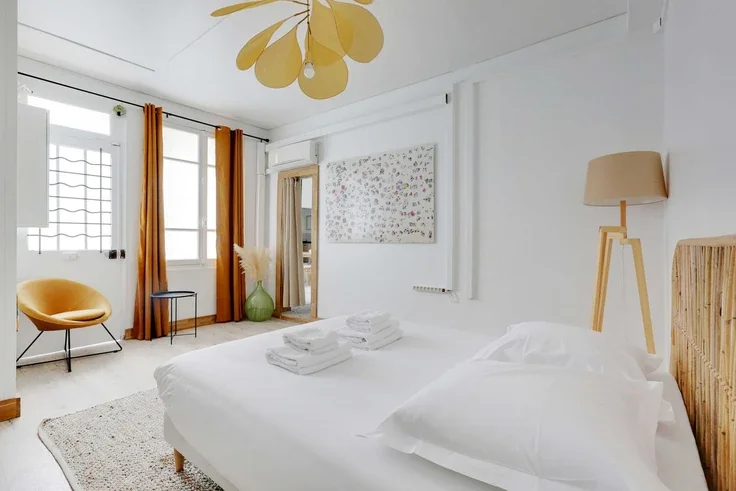 Flat Rue de Charonne in Paris