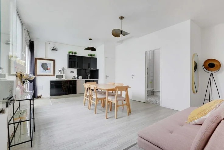 Flat Rue de Charonne in Paris
